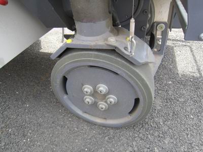 ITL路面机械实心轮胎