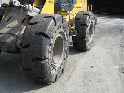 工程机械实心轮胎